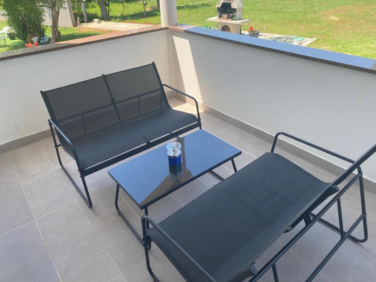 Villa Mara Póla Kültér fotó