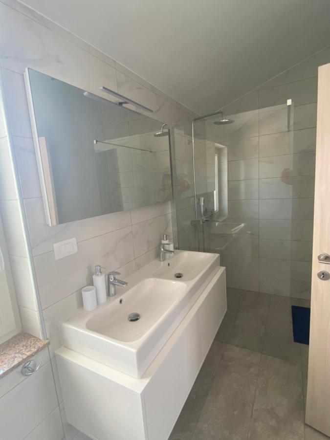 Villa Mara Póla Kültér fotó