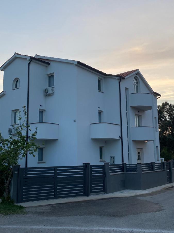 Villa Mara Póla Kültér fotó